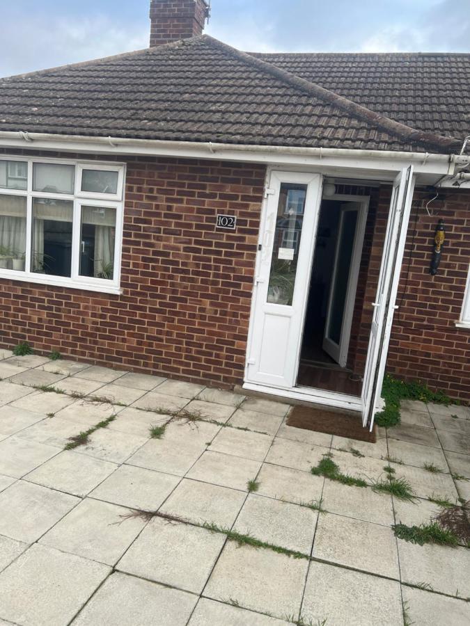 Seaside resort Felixstowe Exterior foto